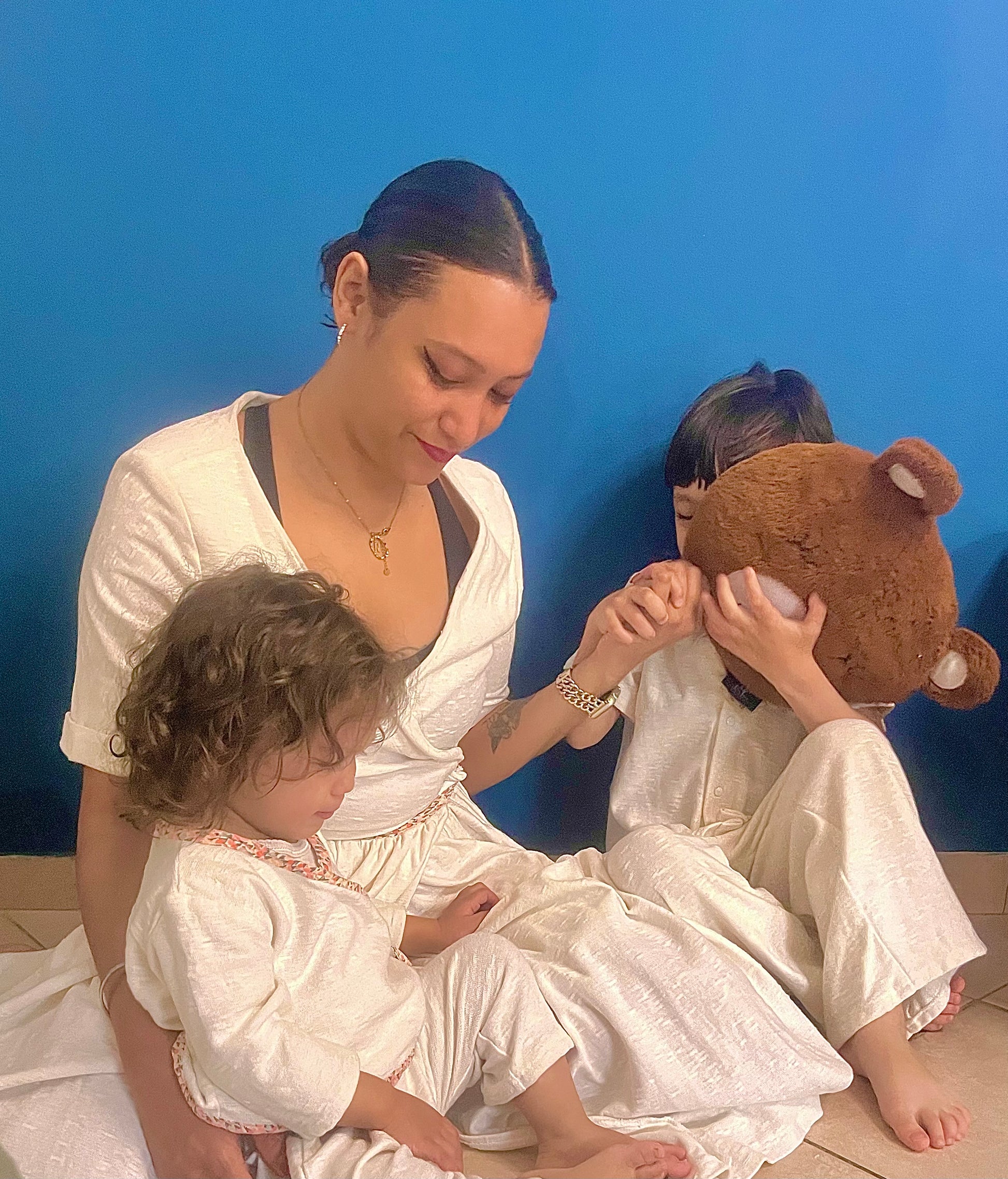 Duo Maman & Bébé – Robe Cache-Cœur & Ensemble bébé